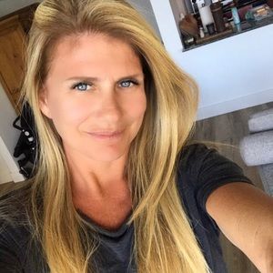 Meet your Posher, Ana